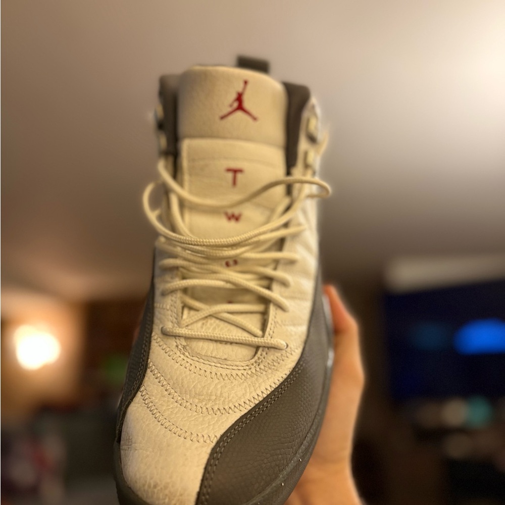 Air Jordan 12 Retro ‘Dark Grey’ 2019 Sneakers - [Size 12] - Authentic - Picture 4 of 7